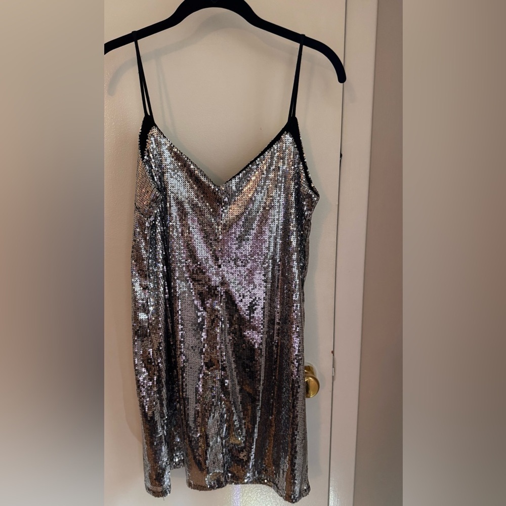 Wild Fable Silver Sequin Mini Dress Slip Dress Party Dress Size S Small NWT - Picture 4 of 9
